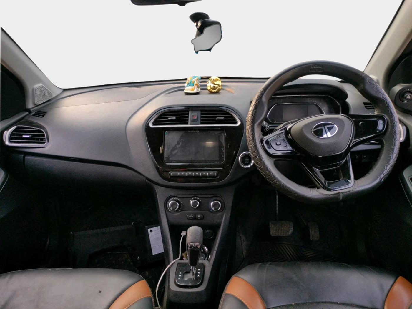 2024 Tata TIAGO NRG  NRG XZA CNG, CNG, Automatic, 31,105 km, interior