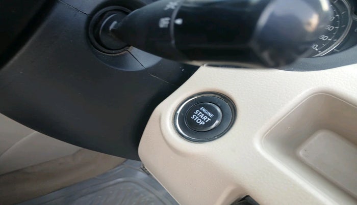 2016 Maruti Ciaz ZXI, Petrol, Manual, 1,75,309 km, interior