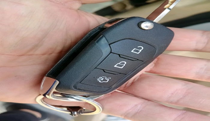 2016 Ford Figo Aspire TITANIUM 1.2 PETROL, Petrol, Manual, 68,066 km, interior