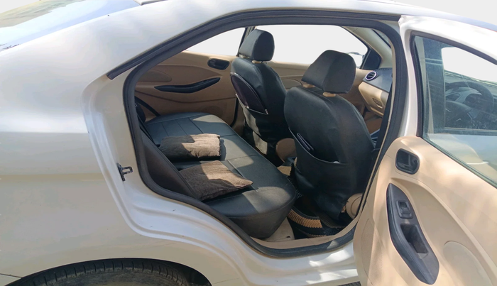 2016 Ford Figo Aspire TITANIUM 1.2 PETROL, Petrol, Manual, 68,066 km, interior