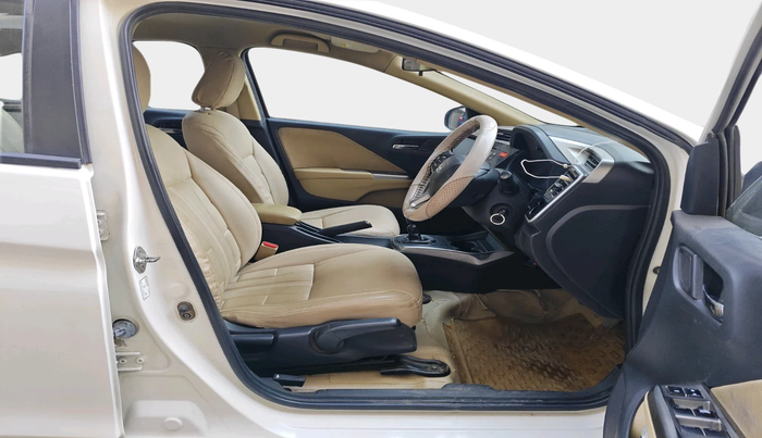 2014 Honda City 1.5L I-DTEC V, Diesel, Manual, 1,20,522 km, interior