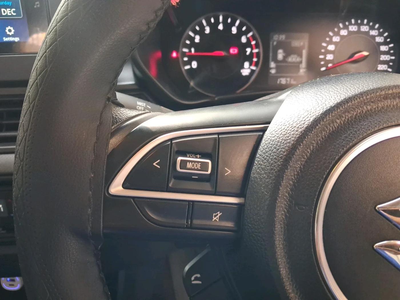 2024 Maruti Swift VXI 1.2L CNG, CNG, Manual, 17,671 km, interior