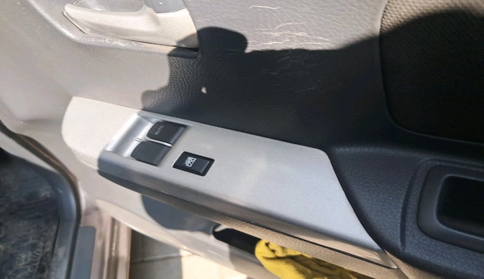 2011 Maruti Wagon R 1.0 LXI, Petrol, Manual, 19,837 km, interior