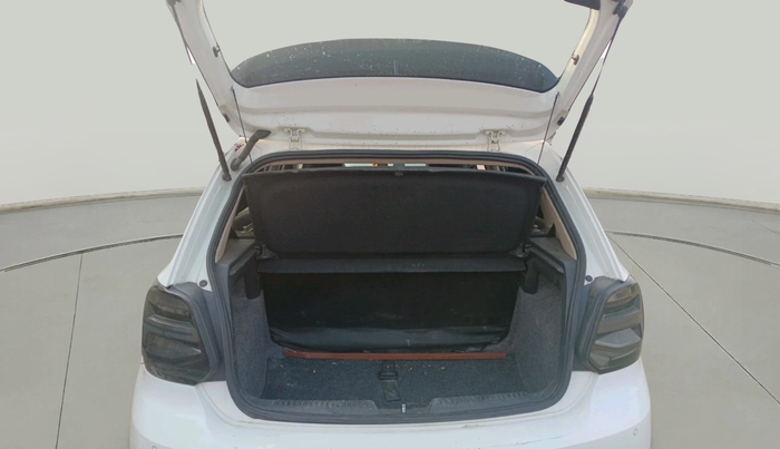 2015 Volkswagen Polo HIGHLINE1.2L, Petrol, Manual, 79,342 km, exterior