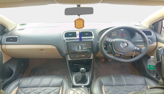 2015 Volkswagen Polo HIGHLINE1.2L, Petrol, Manual, 79,342 km, interior