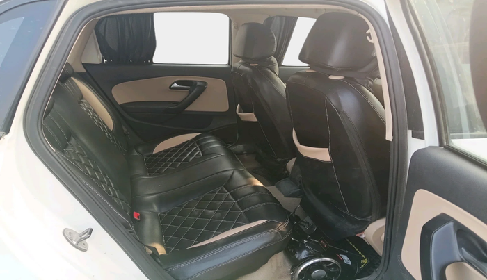 2015 Volkswagen Polo HIGHLINE1.2L, Petrol, Manual, 79,342 km, interior