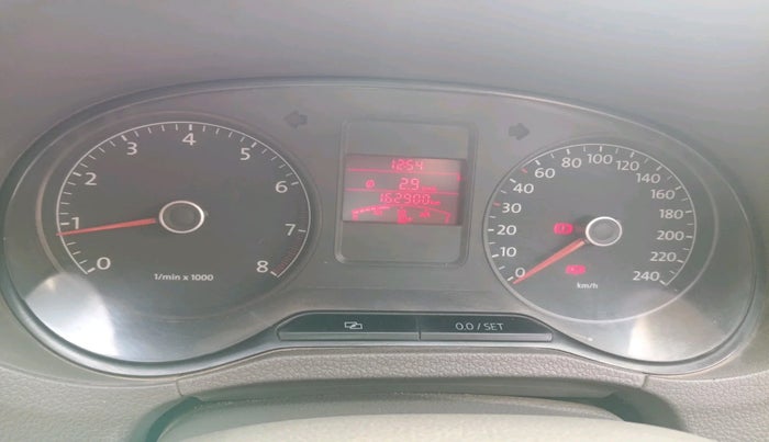 2011 Volkswagen Vento HIGHLINE 1.6 MPI, Petrol, Manual, 1,62,900 km, interior