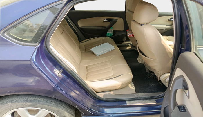 2011 Volkswagen Vento HIGHLINE 1.6 MPI, Petrol, Manual, 1,62,900 km, interior