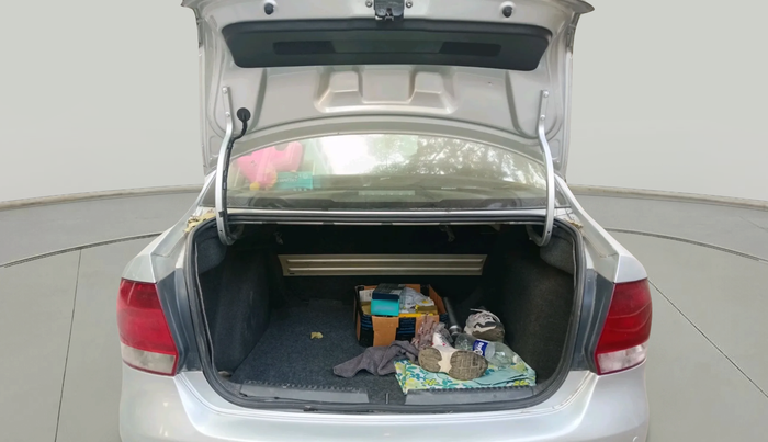 2011 Volkswagen Vento HIGHLINE 1.6 MPI, Petrol, Manual, 64,630 km, exterior