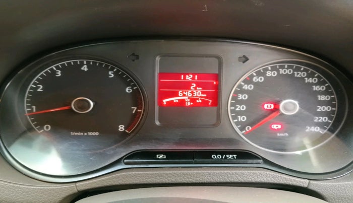 2011 Volkswagen Vento HIGHLINE 1.6 MPI, Petrol, Manual, 64,630 km, interior