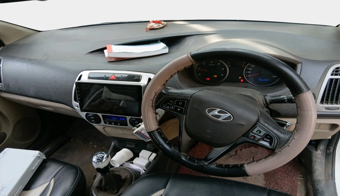 2013 Hyundai i20 SPORTZ 1.4 CRDI, Diesel, Manual, 1,55,282 km, interior