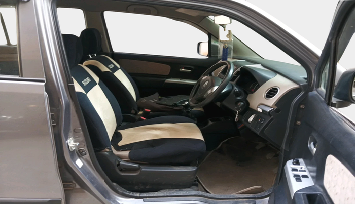 2013 Maruti Wagon R 1.0 VXI, Petrol, Manual, 35,981 km, interior
