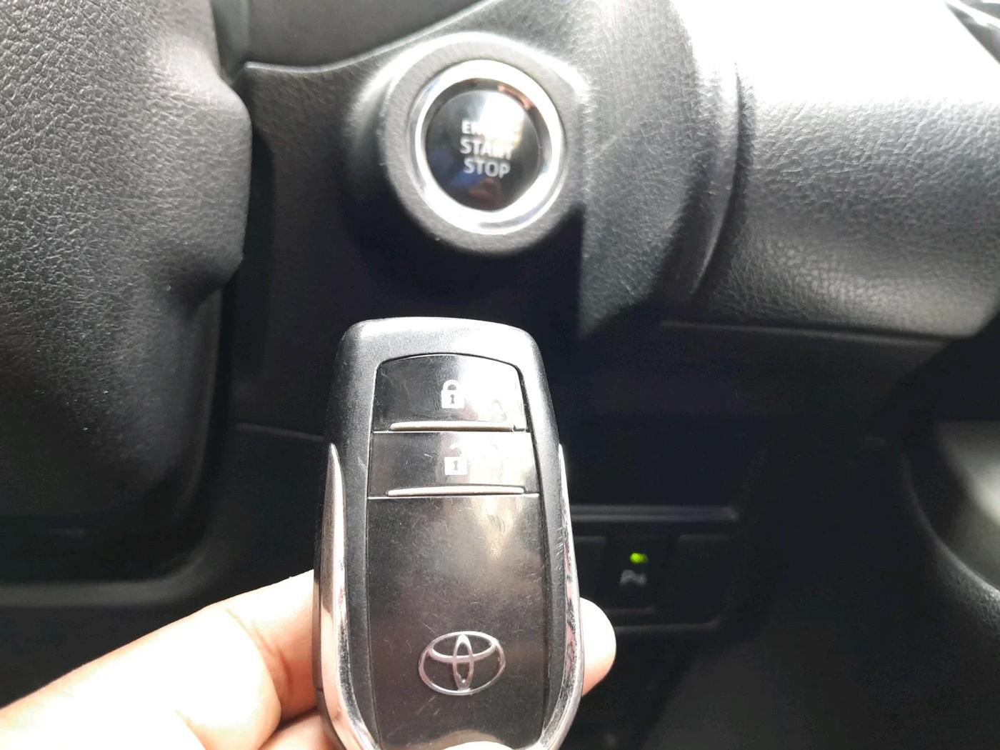 2018 Toyota Innova Crysta 2.4 VX 8 STR, Diesel, Manual, 1,03,607 km, interior