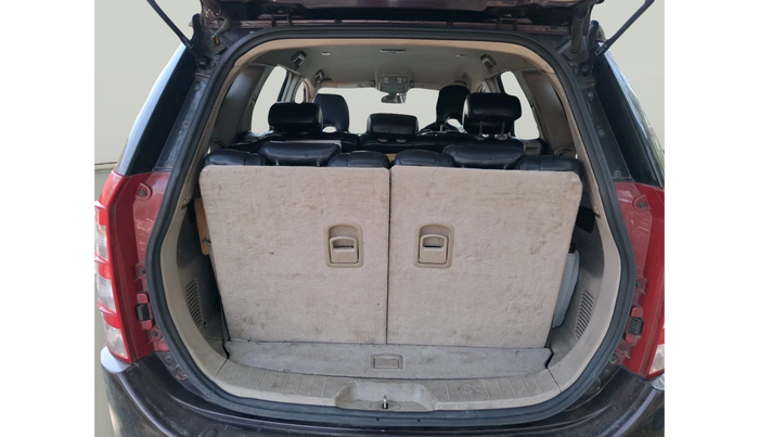 2017 Mahindra XUV500 W6 AT, Diesel, Automatic, 2,12,898 km, exterior