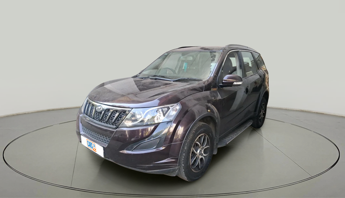 2017 Mahindra XUV500 W6 AT, Diesel, Automatic, 2,12,898 km, exterior