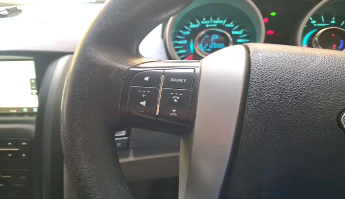 2017 Mahindra XUV500 W6 AT, Diesel, Automatic, 2,12,898 km, interior