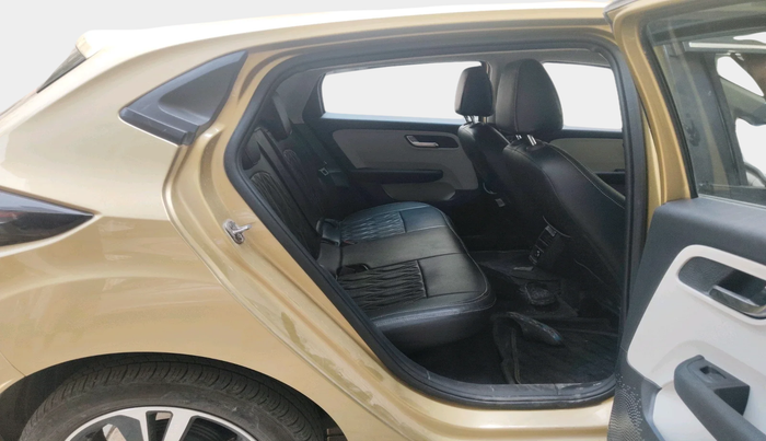 2022 Tata ALTROZ XZ PETROL, Petrol, Manual, 21,396 km, interior