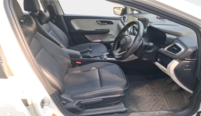 2023 Tata ALTROZ XZ PLUS PETROL, Petrol, Manual, 18,937 km, interior