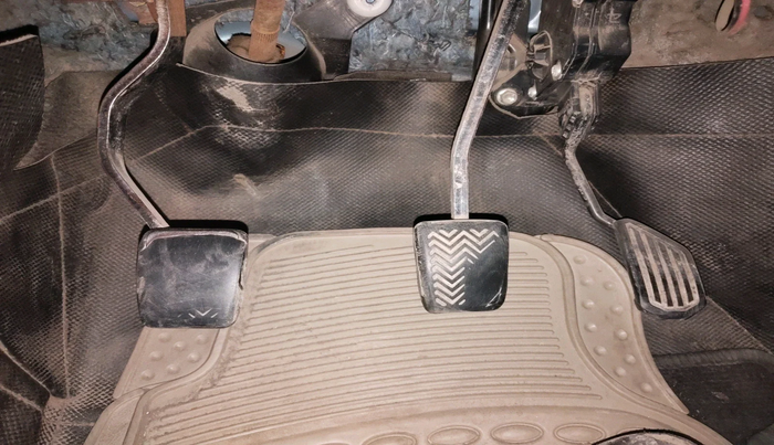 2011 Toyota Etios Liva V, Petrol, Manual, 1,91,802 km, interior