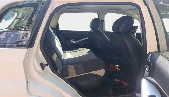 2011 Ford Figo ZXI 1.2 PETROL, Petrol, Manual, 1,08,469 km, interior