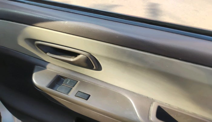 2011 Maruti Zen Estilo LXI, Petrol, Manual, 1,02,057 km, interior