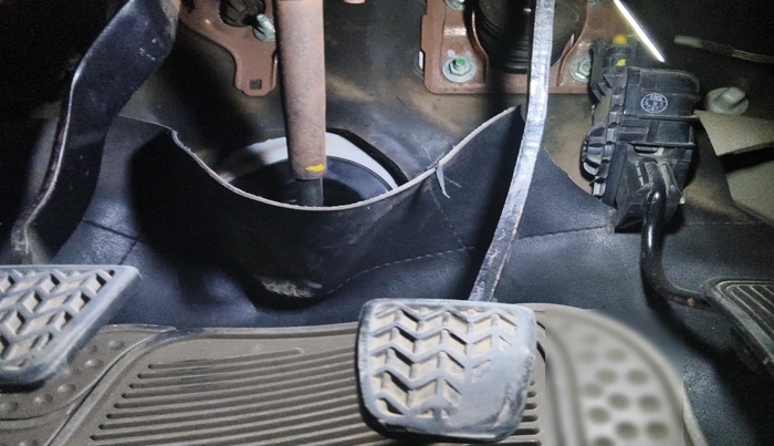 2010 Toyota Innova 2.5 G4 8 STR, Diesel, Manual, 2,98,692 km, interior