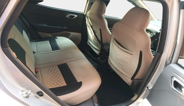 2020 Hyundai GRAND I10 NIOS SPORTZ 1.2 KAPPA VTVT CNG, CNG, Manual, 71,137 km, interior