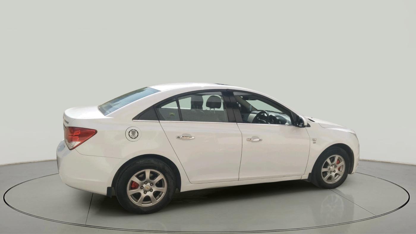 2013 Chevrolet Cruze LTZ AT, Diesel, Automatic, 1,08,680 km, exterior