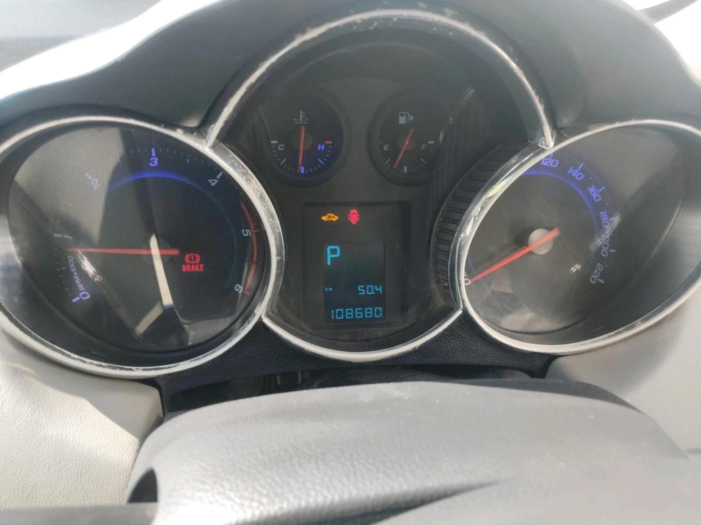 2013 Chevrolet Cruze LTZ AT, Diesel, Automatic, 1,08,680 km, interior