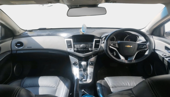 2013 Chevrolet Cruze LTZ AT, Diesel, Automatic, 1,08,680 km, interior