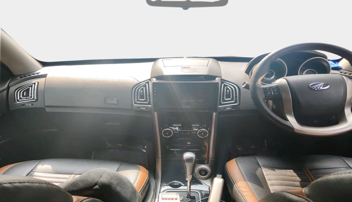 2019 Mahindra XUV500 W9 AT, Diesel, Automatic, 66,921 km, interior