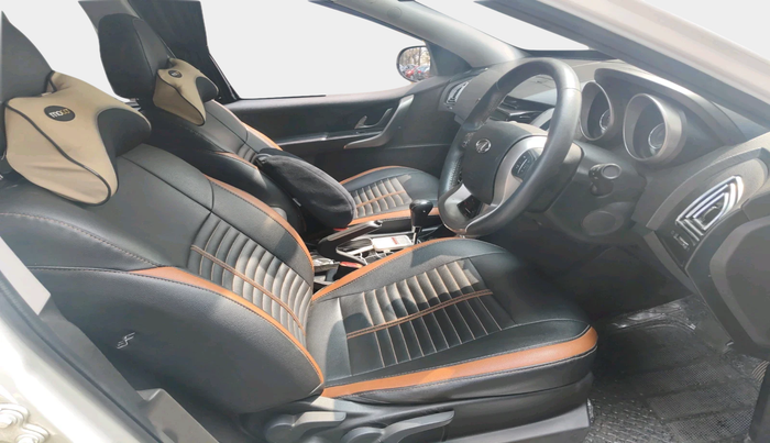 2019 Mahindra XUV500 W9 AT, Diesel, Automatic, 66,921 km, interior