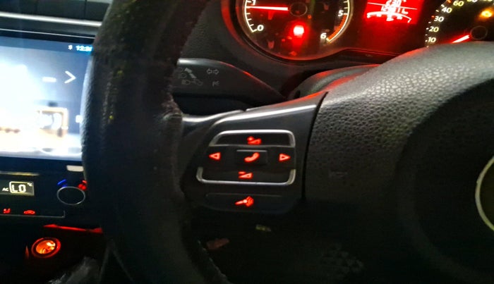 2014 Volkswagen Cross Polo HIGHLINE TDI, Diesel, Manual, 1,29,811 km, interior