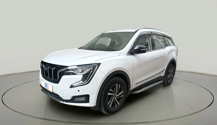 2022 Mahindra XUV700 AX 5 D AT 7 STR, Diesel, Automatic, 69,993 km, exterior