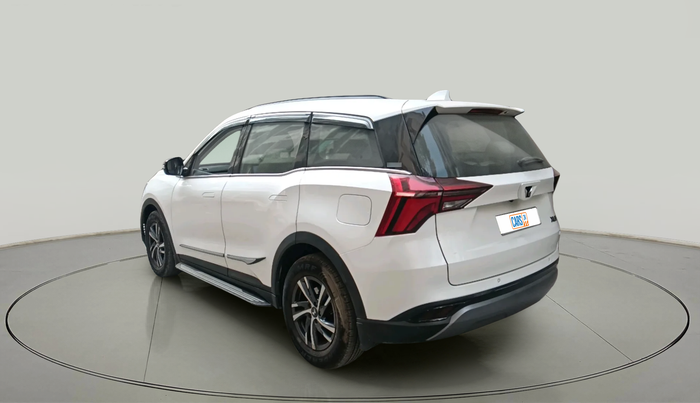 2022 Mahindra XUV700 AX 5 D AT 7 STR, Diesel, Automatic, 69,993 km, exterior