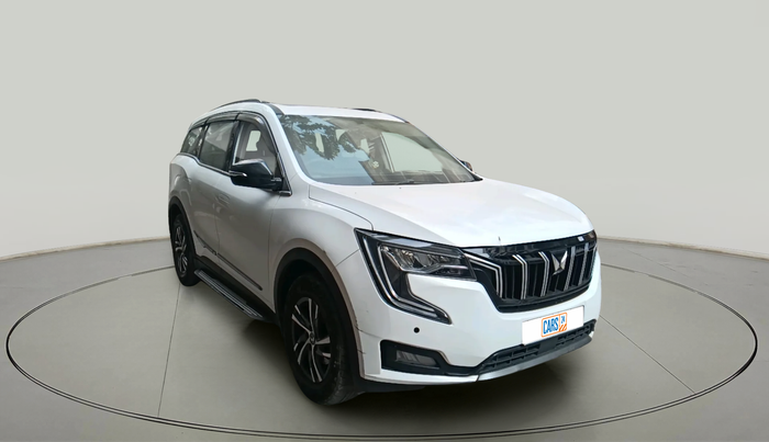 2022 Mahindra XUV700 AX 5 D AT 7 STR, Diesel, Automatic, 69,993 km, exterior