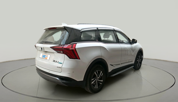 2022 Mahindra XUV700 AX 5 D AT 7 STR, Diesel, Automatic, 69,993 km, exterior