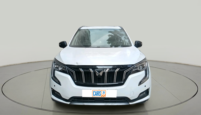 2022 Mahindra XUV700 AX 5 D AT 7 STR, Diesel, Automatic, 69,993 km, exterior