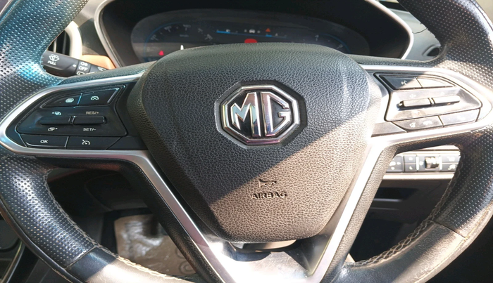 2020 MG HECTOR PLUS SHARP 2.0 DIESEL TURBO MT 6-STR, Diesel, Manual, 1,00,916 km, interior
