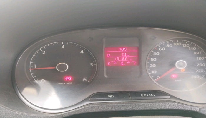 2013 Volkswagen Polo HIGHLINE DIESEL, Diesel, Manual, 1,31,227 km, interior