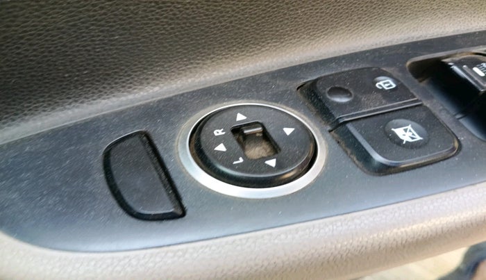 2014 Hyundai Xcent S 1.2, Petrol, Manual, 1,13,329 km, interior