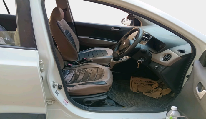 2014 Hyundai Xcent S 1.2, Petrol, Manual, 1,13,329 km, interior