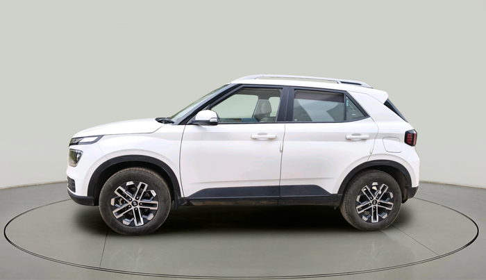 2024 Hyundai VENUE SX 1.2 PETROL, Petrol, Manual, 6,869 km, exterior