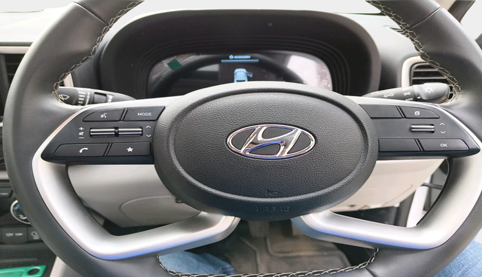 2024 Hyundai VENUE SX 1.2 PETROL, Petrol, Manual, 6,869 km, interior