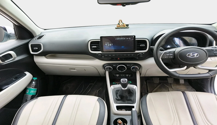 2024 Hyundai VENUE SX 1.2 PETROL, Petrol, Manual, 6,869 km, interior