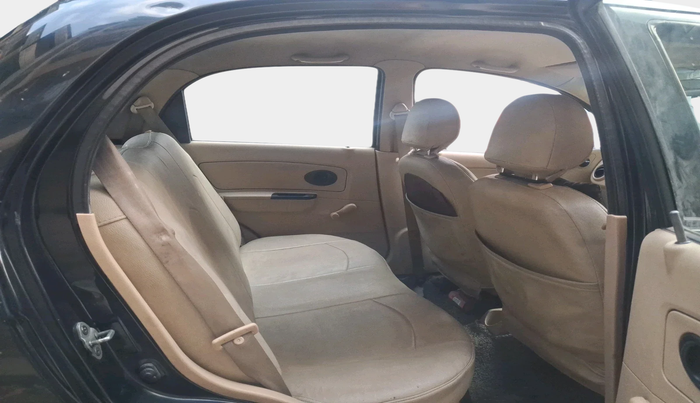 2011 Chevrolet Spark LS 1.0, Petrol, Manual, 1,23,316 km, interior