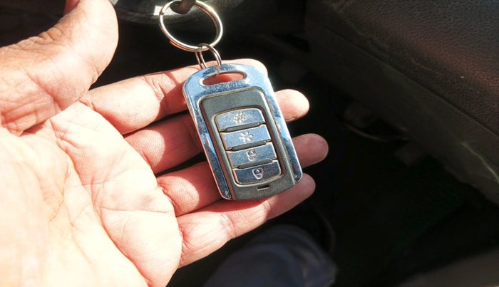 2011 Chevrolet Beat LT DIESEL, Diesel, Manual, 1,48,284 km, interior