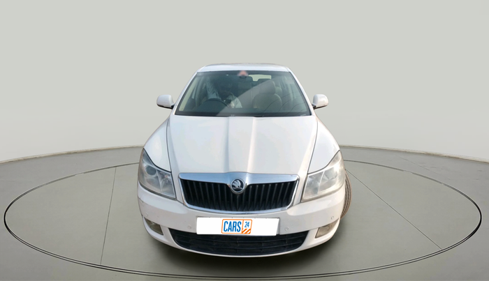 2011 Skoda Laura ELEGANCE 2.0 TDI CR AT, Diesel, Automatic, 93,291 km, exterior