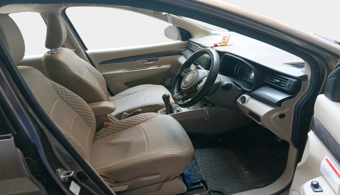 2022 Maruti Ertiga ZXI  CNG, Petrol, Manual, 32,814 km, interior