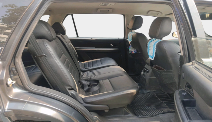 2018 Tata Hexa XM 4X2 7 STR, Diesel, Manual, 1,20,931 km, interior